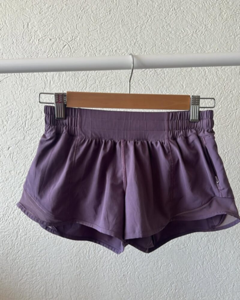 Shorts deportivos morados – Lululemon