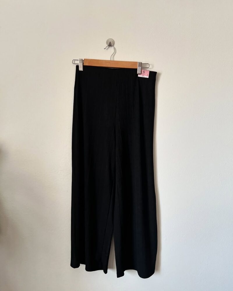 PANTALÓN NEGRO