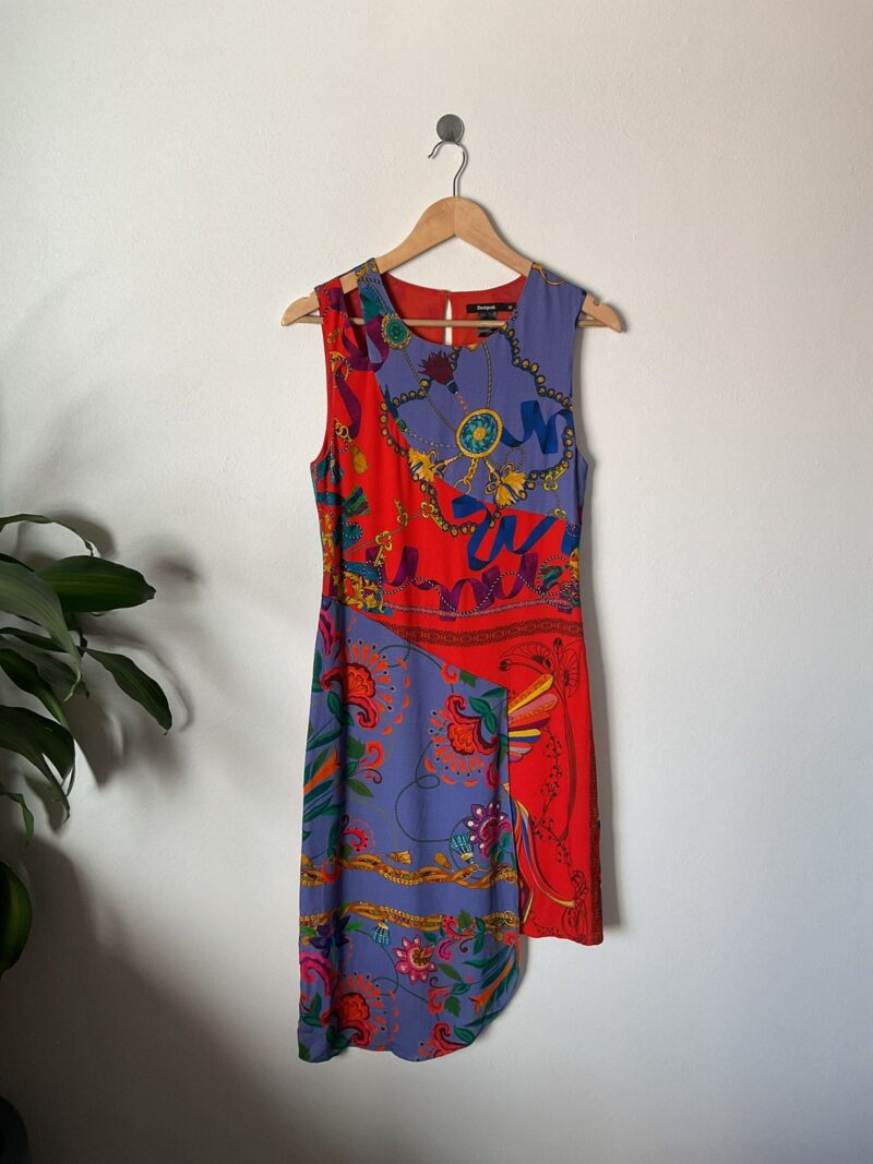 VESTIDO DESIGUAL