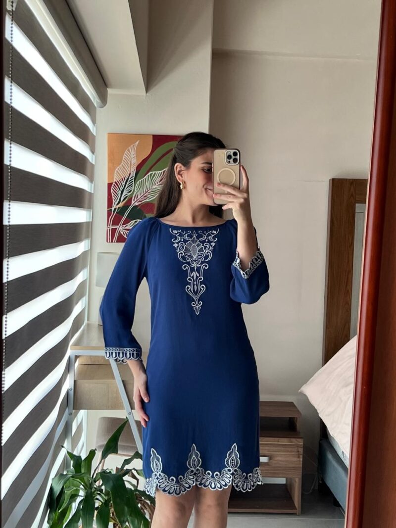 VESTIDO AZUL