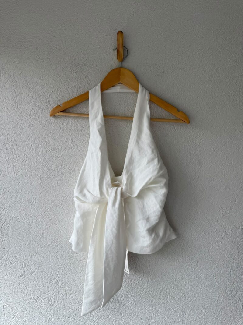 BLUSA CON NUDO