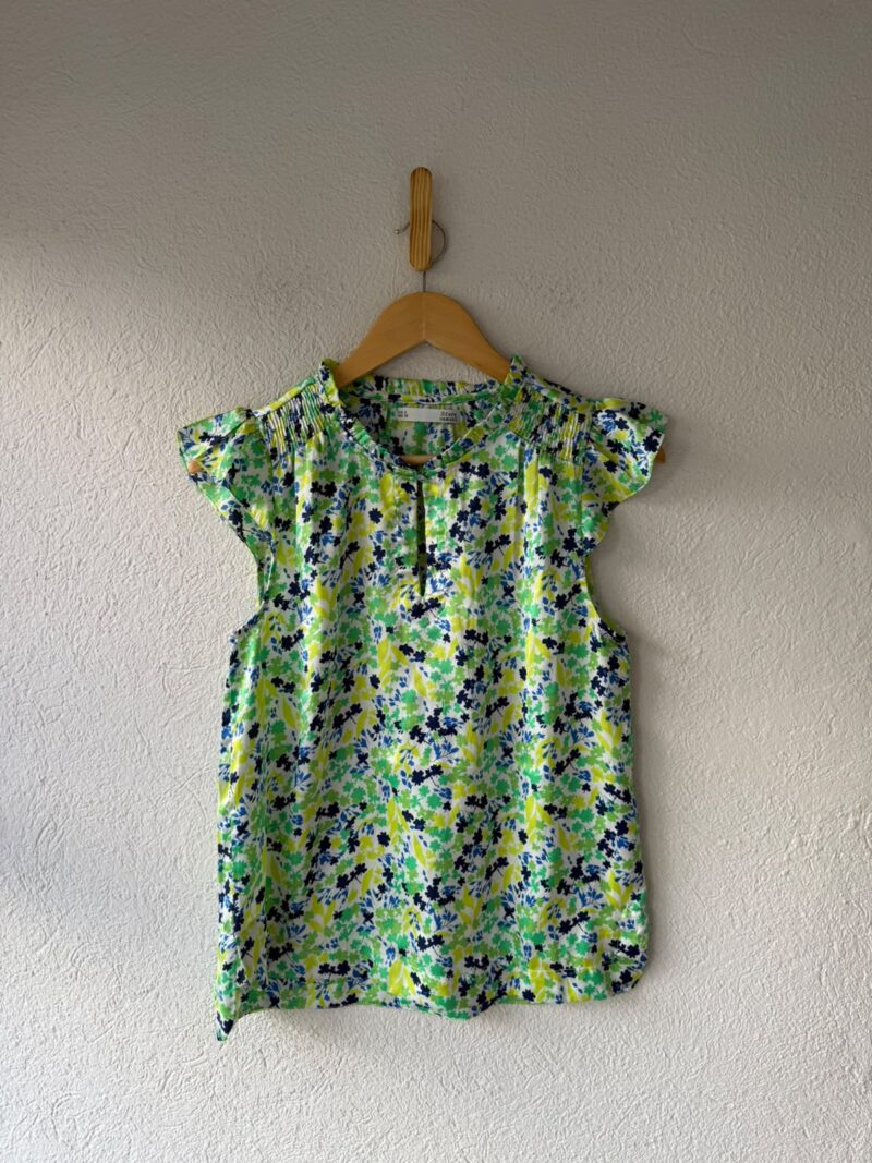 BLUSA VERDE FLOREADA