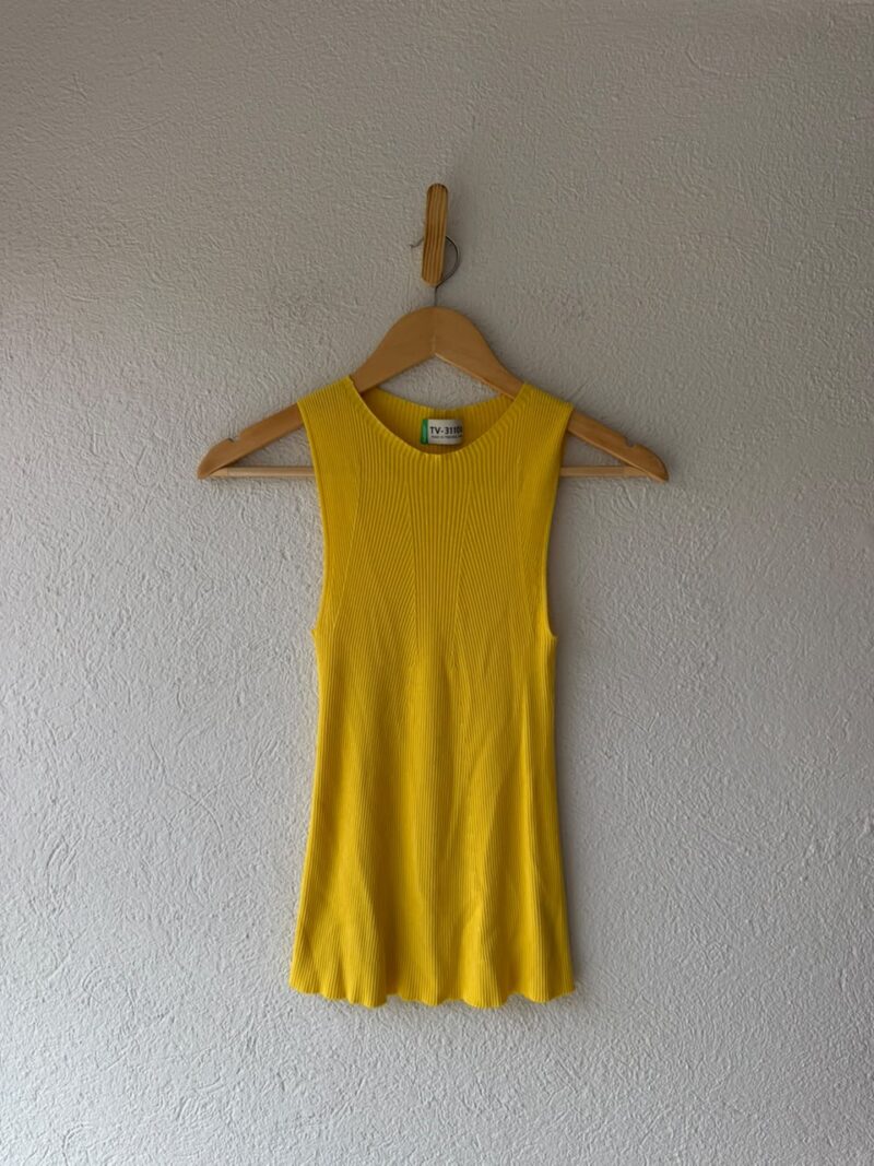 BLUSA AMARILLA