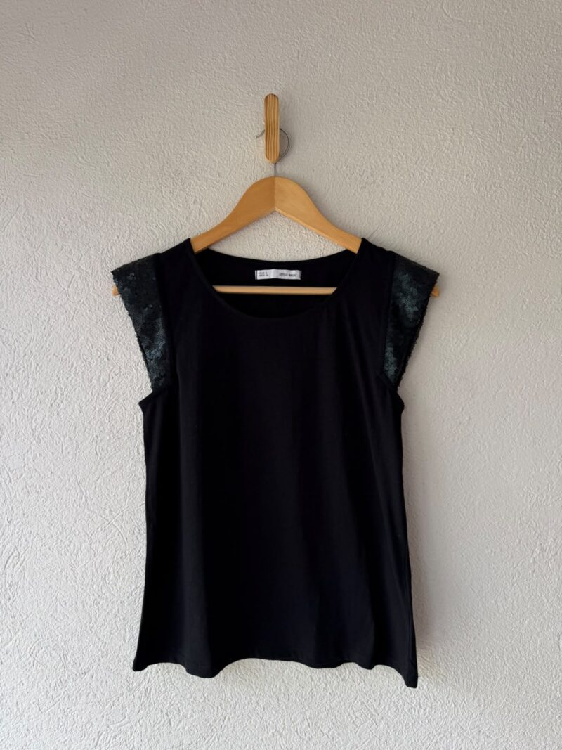 BLUSA LENTEJUELAS