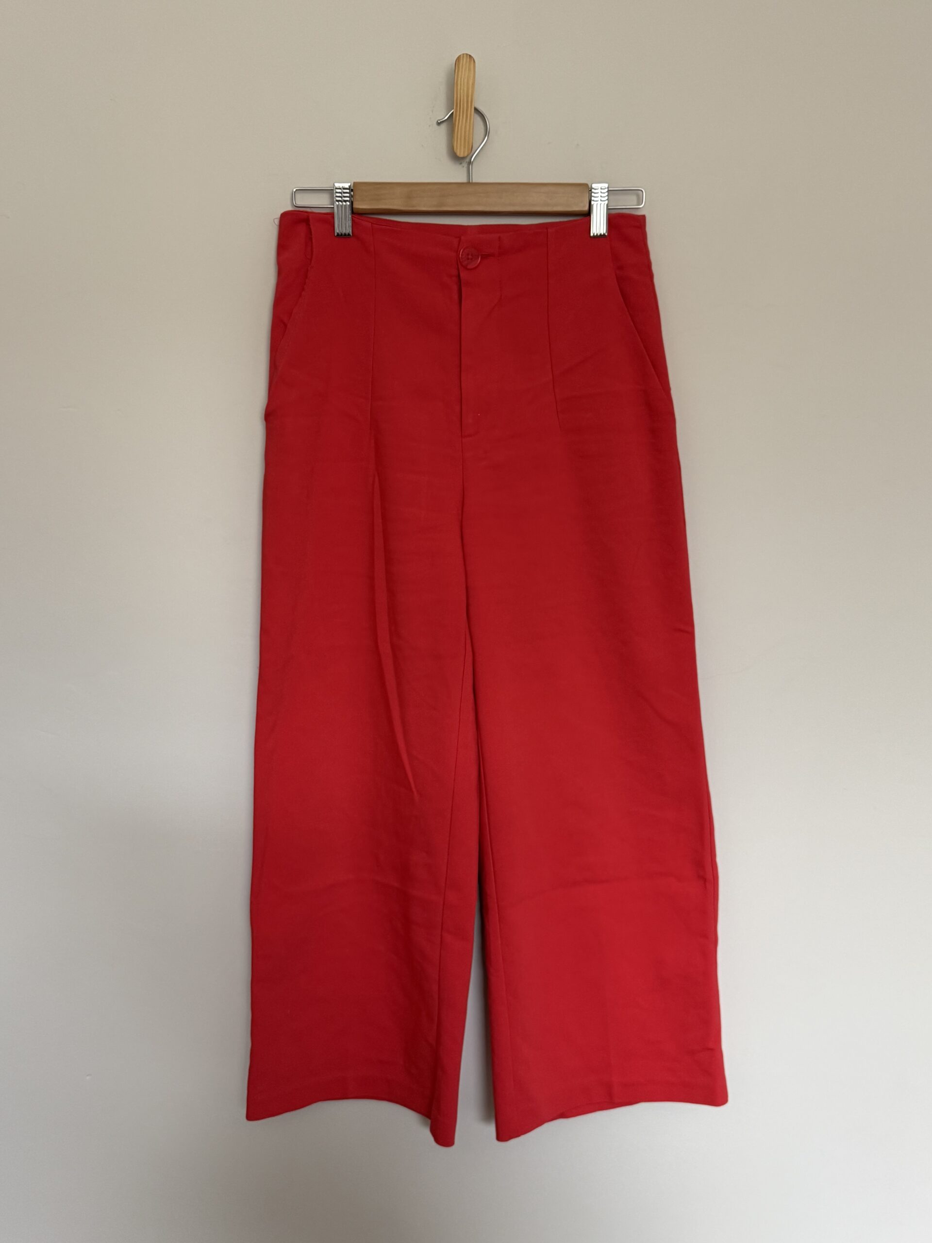 PANTALÓN RECTO ROJO