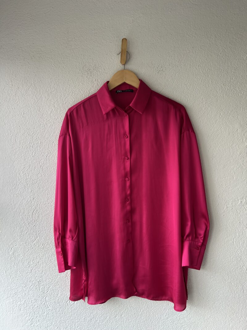 BLUSA SATÍN BOTONES OVERSIZE