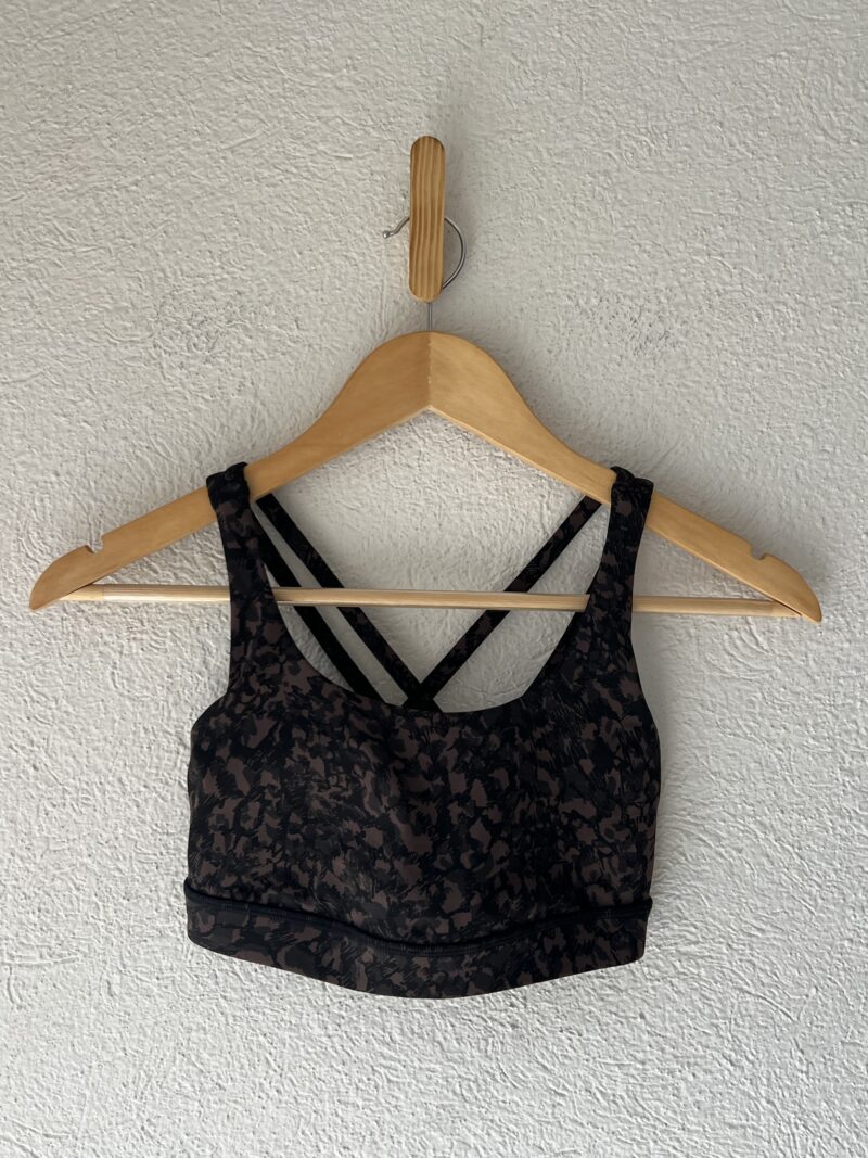 TOP LULULEMON