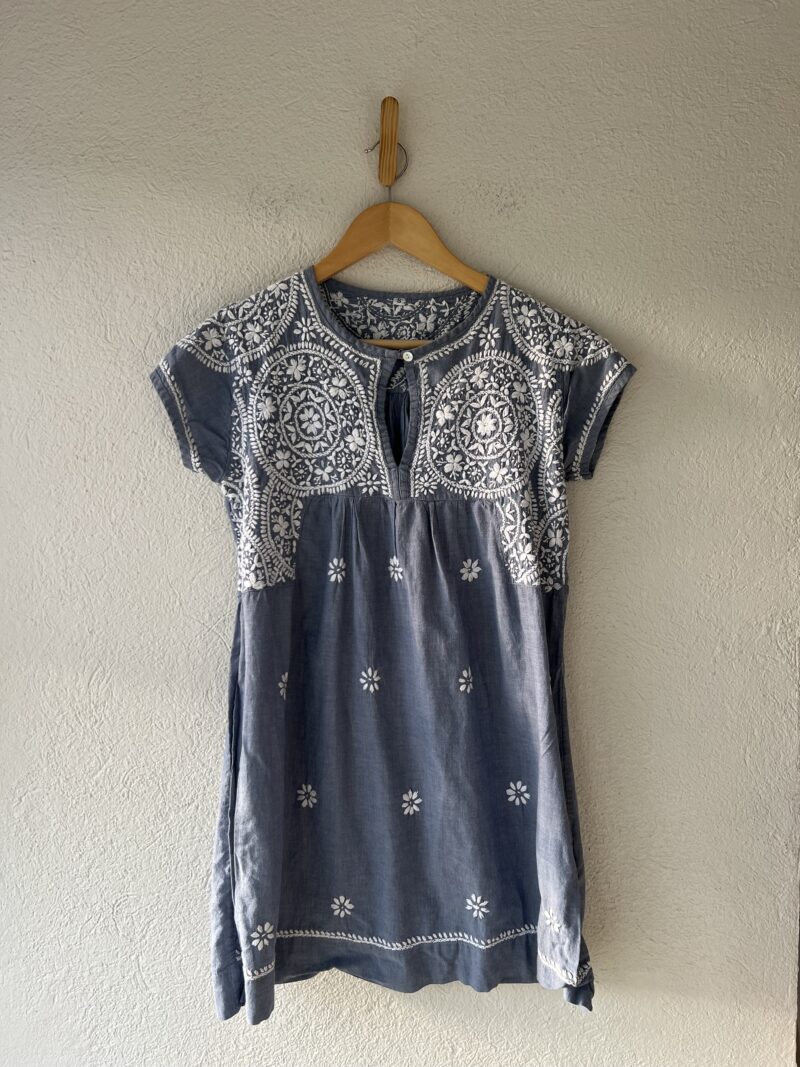 VESTIDO BORDADO