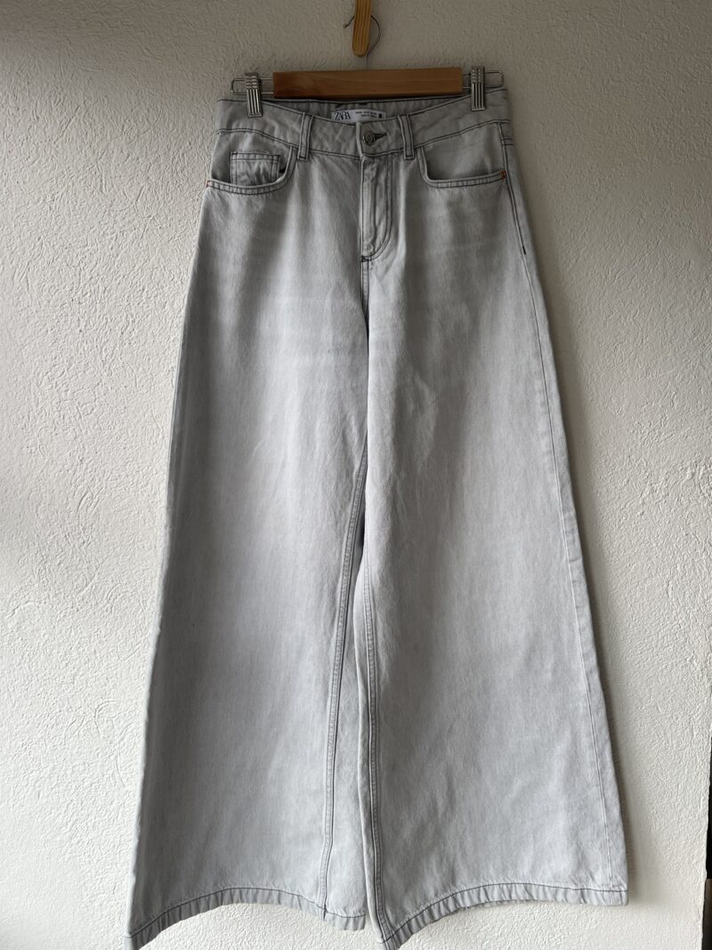 JEANS MUY ANCHOS